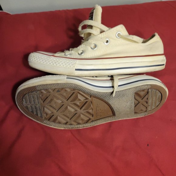 CONVERSE ALL STARS WHITE LOW TOPS - Picture 3 of 11